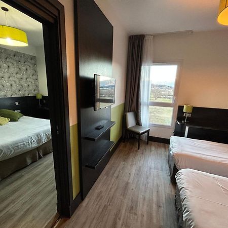 Ax Hotel Spa & Restaurant Chorges Luaran gambar
