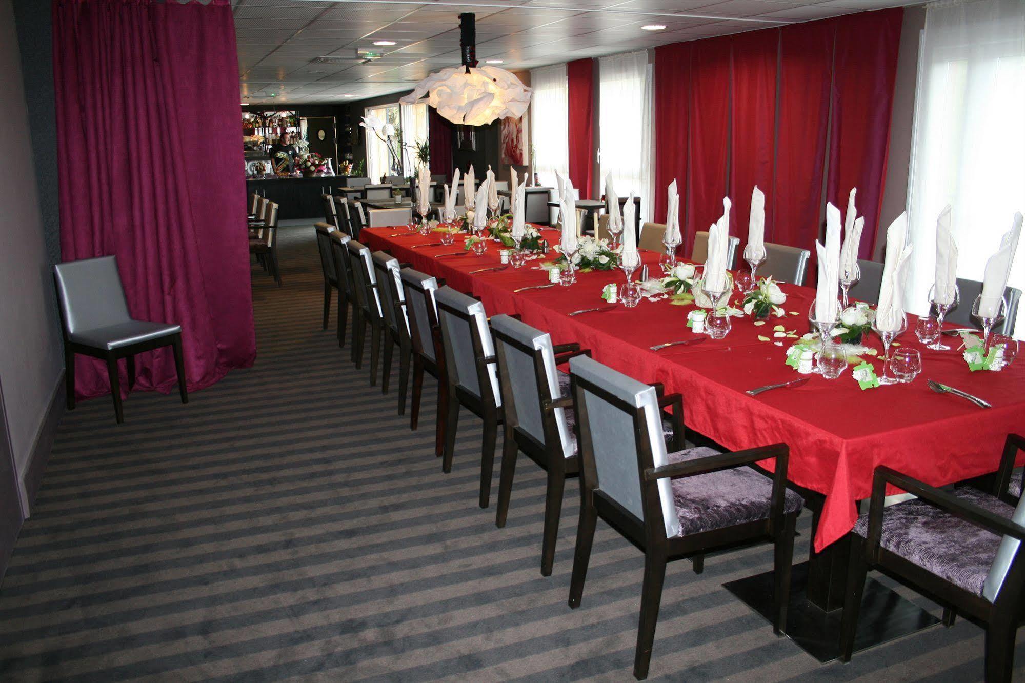 Ax Hotel Spa & Restaurant Chorges Luaran gambar