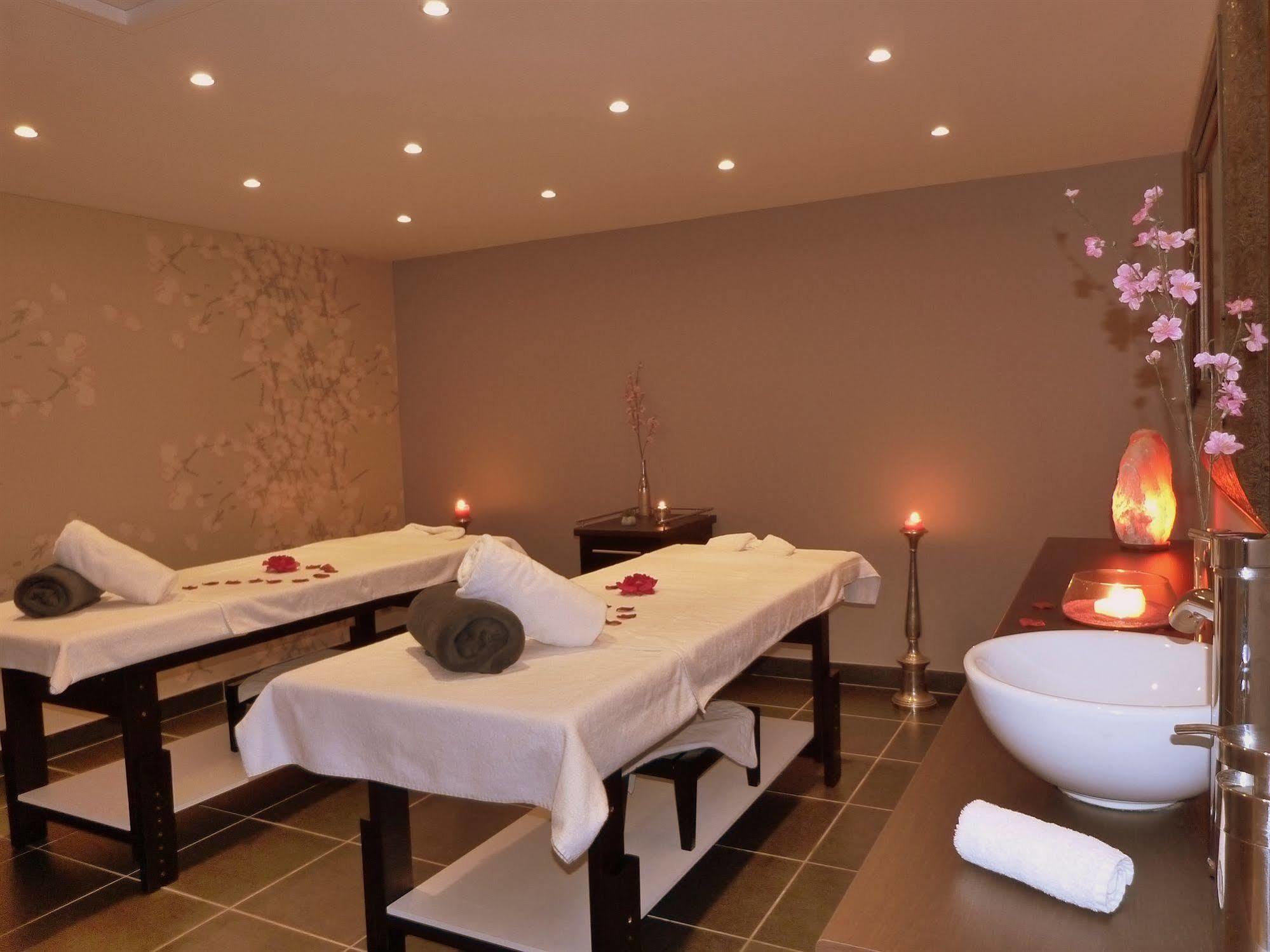 Ax Hotel Spa & Restaurant Chorges Luaran gambar