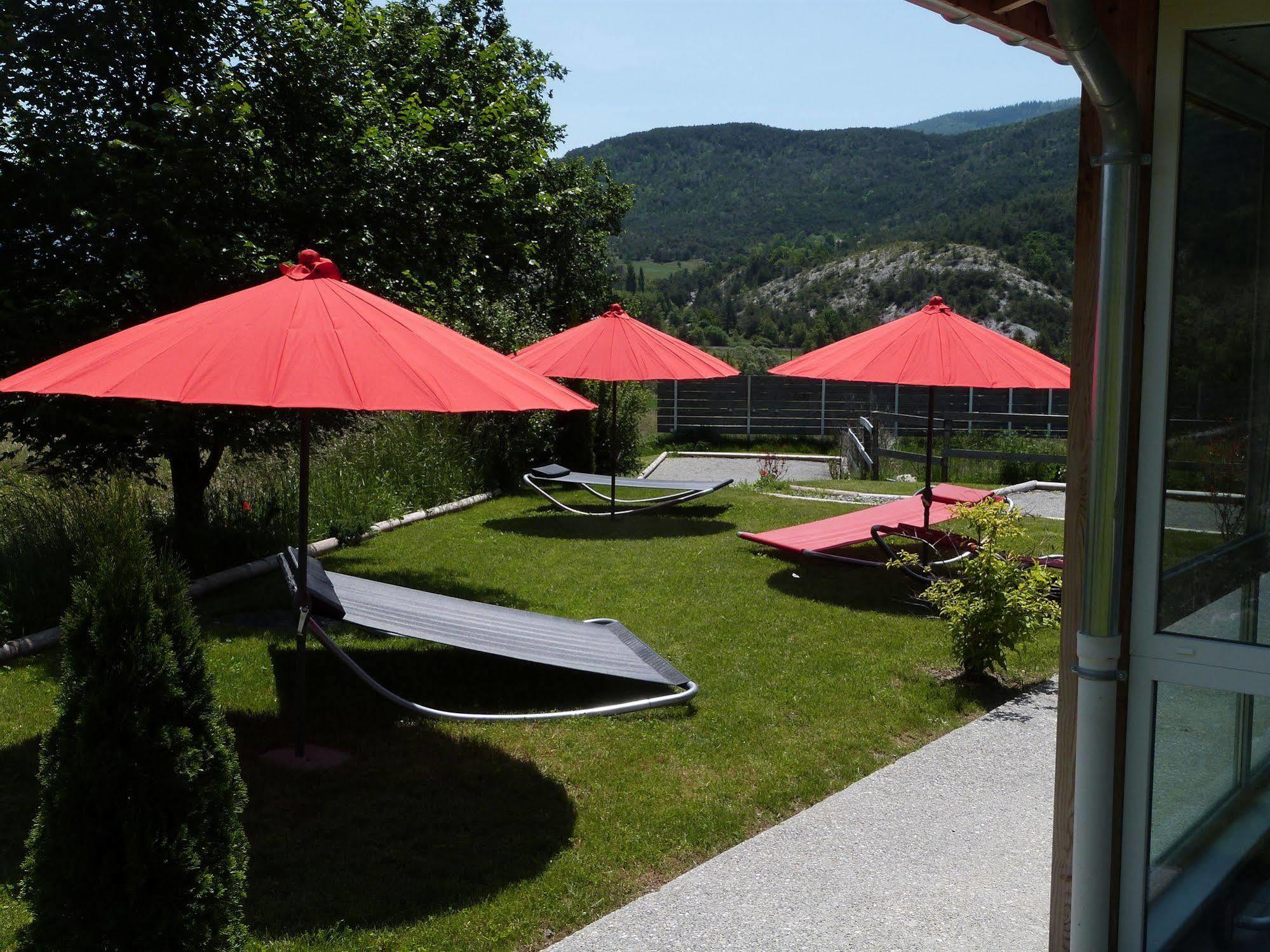 Ax Hotel Spa & Restaurant Chorges Luaran gambar